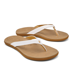 Honu Women’s Leather Sandals - Bright White / Golden Sand | OluKai Women