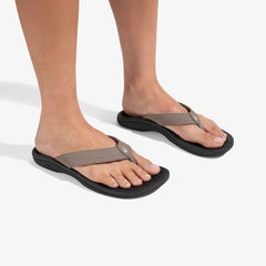 ‘Ohana - Warm Taupe / Black | OluKai Women