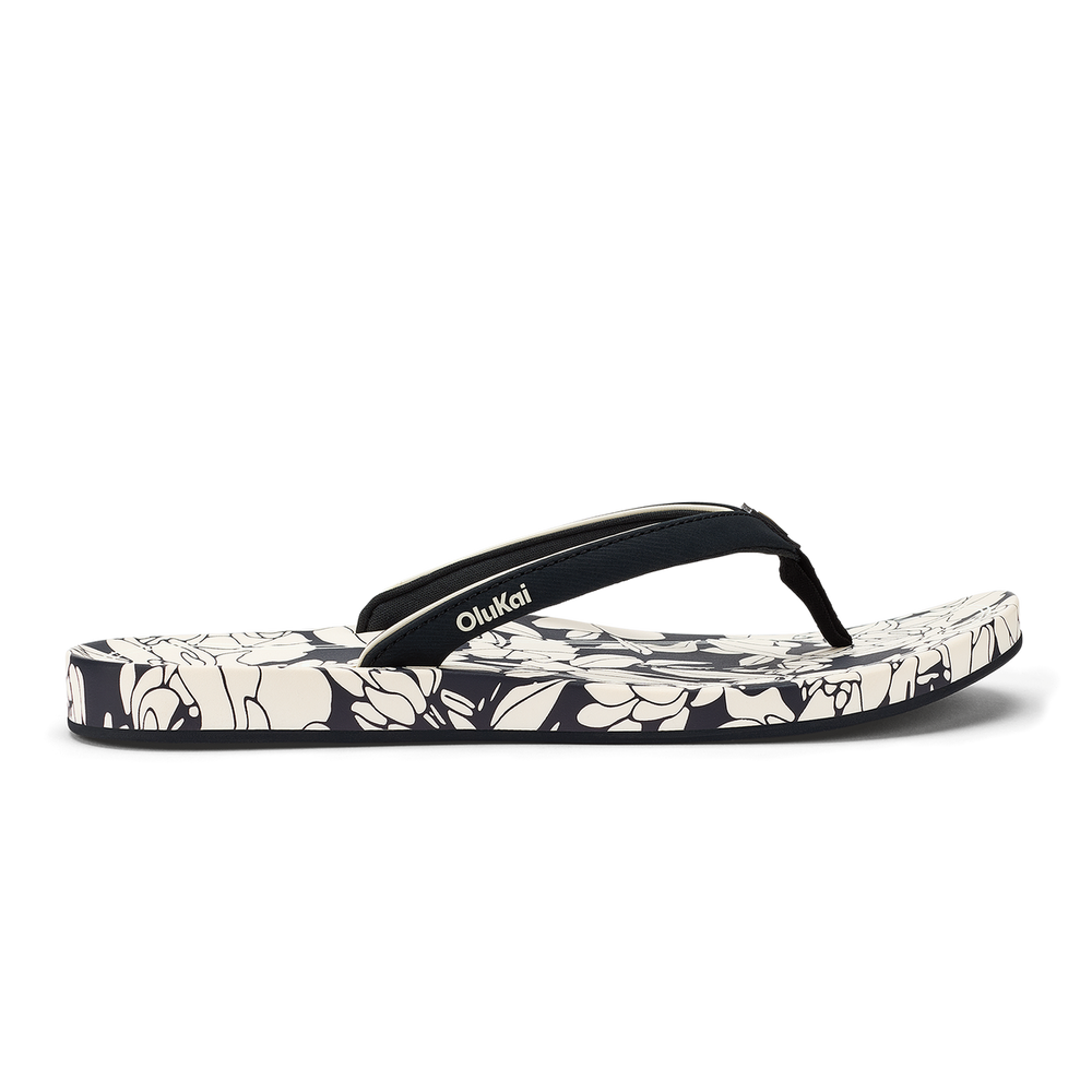 ‘Uiki Women’s Everyday Beach Sandals - Lava Rock / Pa‘i | OluKai Women