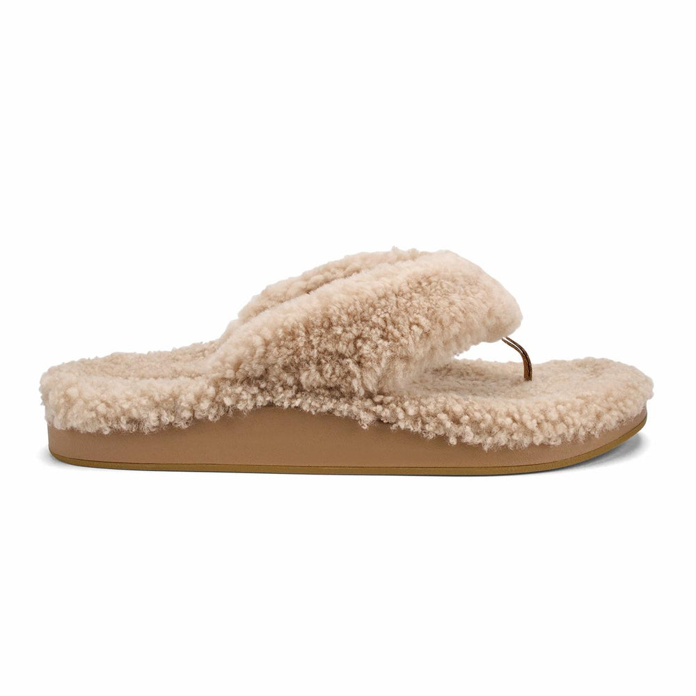 Olukai Kīpe'a Heu Flip Flop Slippers - Tan | Women Warm Weather