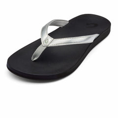 Olukai Puawe Beach Sandals - Silver / Black | Women Water-Friendly