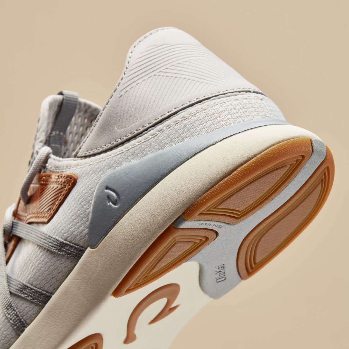 Mio Lī Men's Athletic Shoes - Mist Grey / Poi | OluKai Men