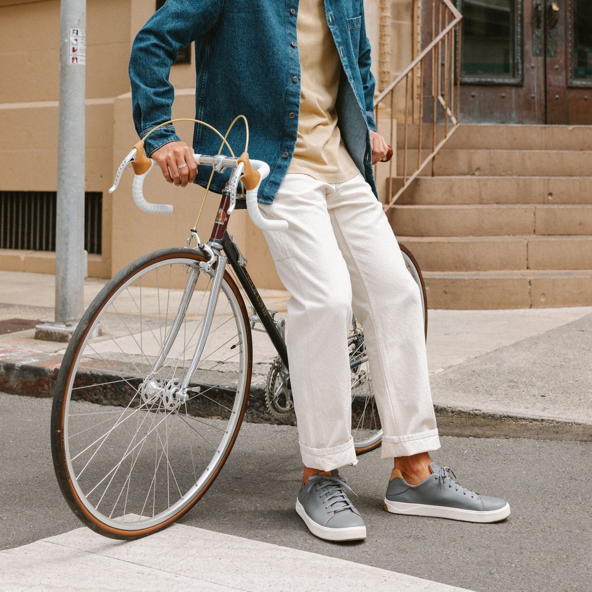 Lae‘ahi Lī ‘Ili Men's Leather Sneakers - Stone | OluKai Men