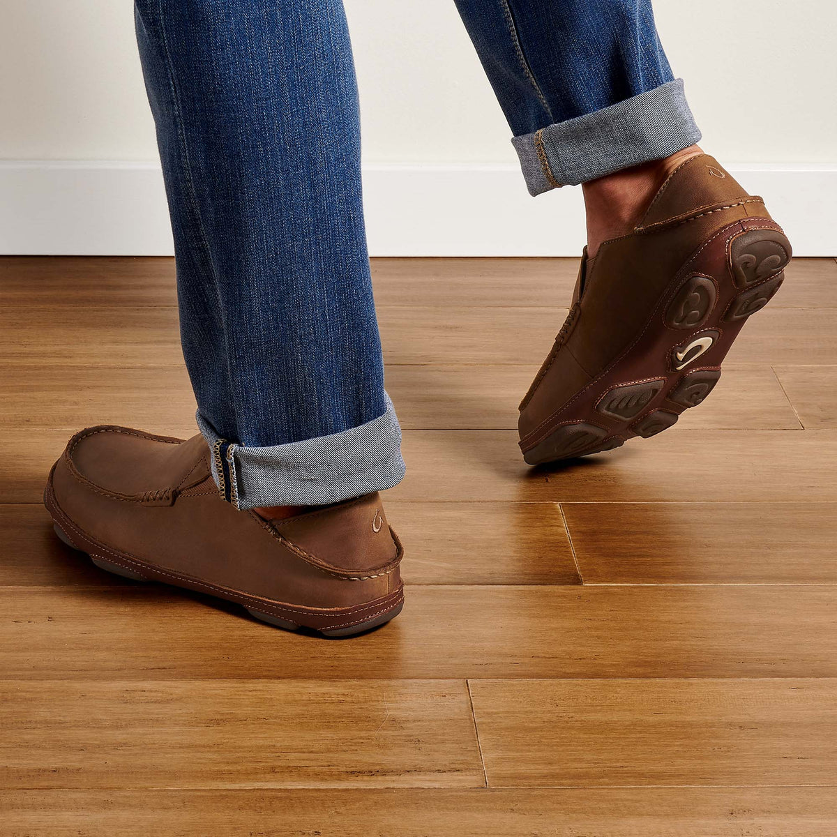 Moloā Men's Leather Slip On Shoes - Ray / Toffee | OluKai Men