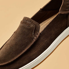 Kākaha Nia Men‘s Suede Slip-On Shoes - Dark Wood | OluKai Men