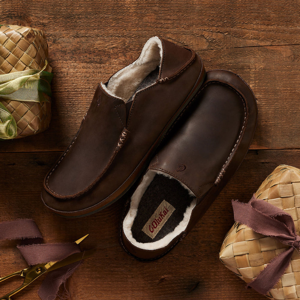 Moloā Men's Nubuck Leather Slippers - Dark Wood | OluKai Men