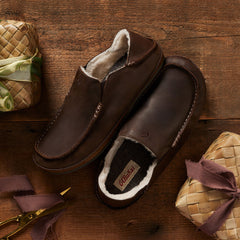 Moloā Men's Nubuck Leather Slippers - Dark Wood | OluKai Men
