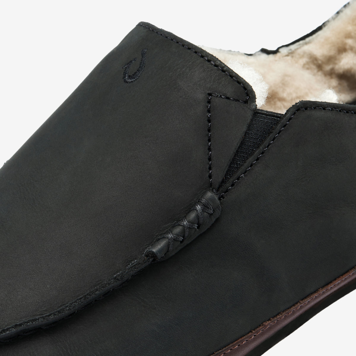 Moloā Slipper - Black / Dk Java | OluKai Men