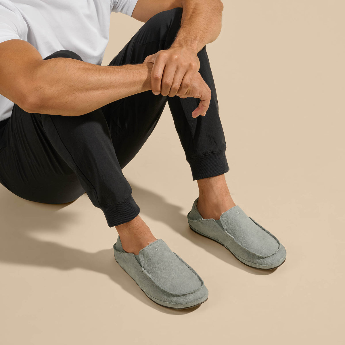 Moloā Men's Leather Slippers - Kona Coffee | OluKai Men