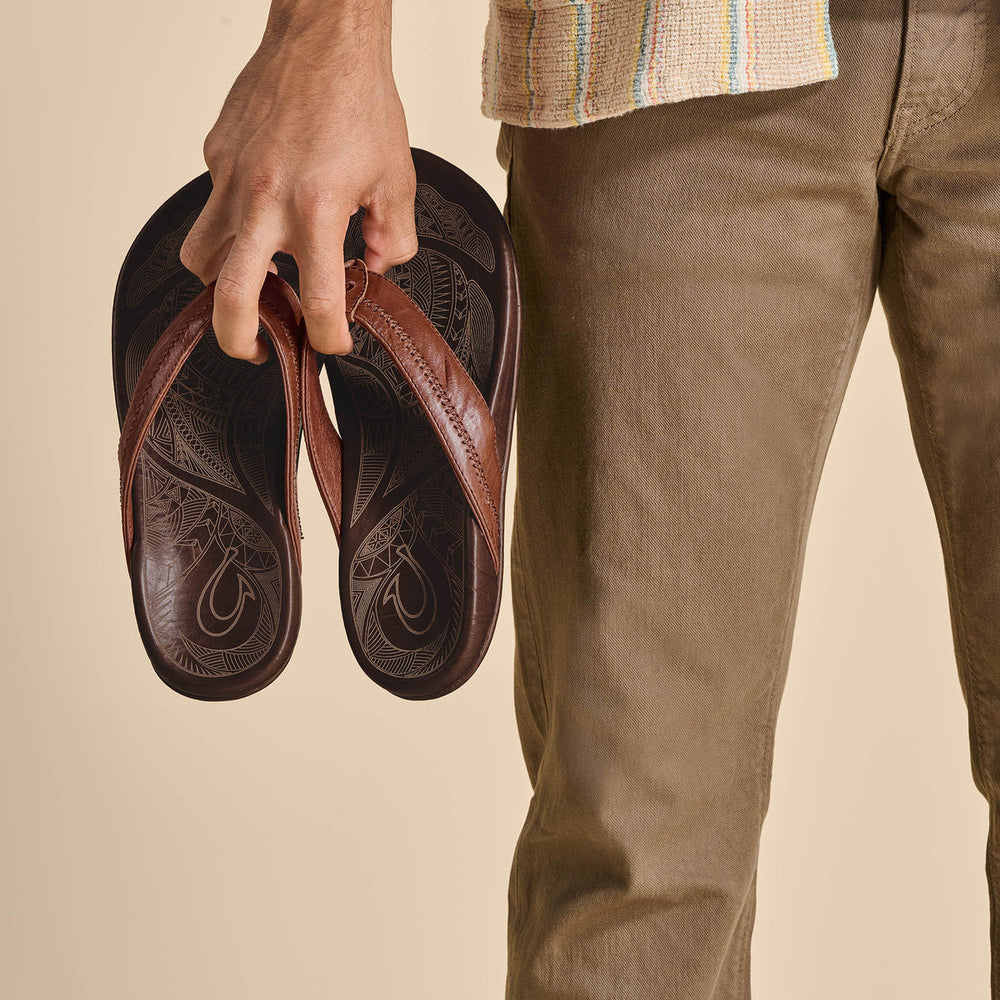 Hiapo - Rum / Dark Wood Men’s Leather Beach Sandals | OluKai Men