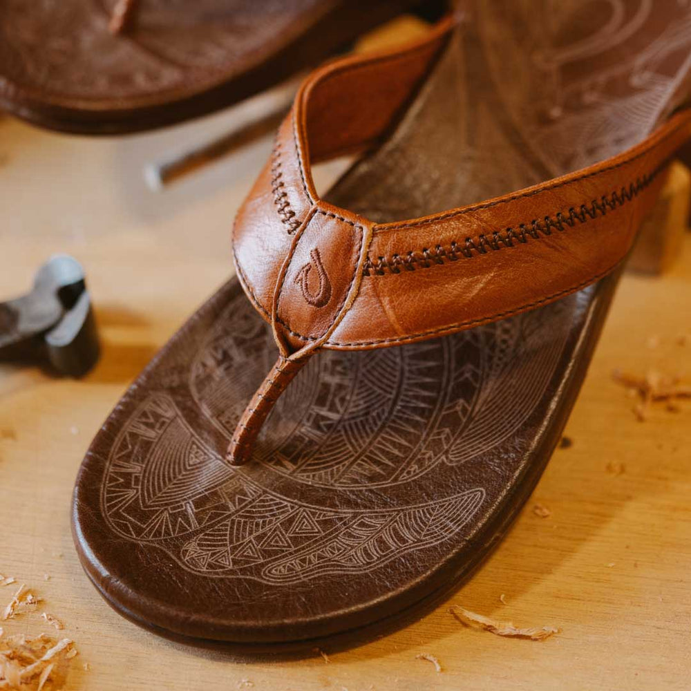Hiapo - Rum / Dark Wood Men’s Leather Beach Sandals | OluKai Men
