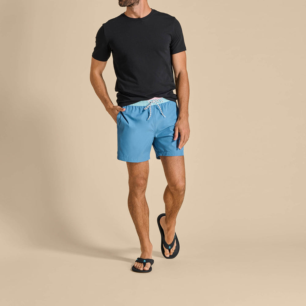 Ki‘i Men’s Water Ready Beach Sandals - Lava Rock / Bold Blue | OluKai Men