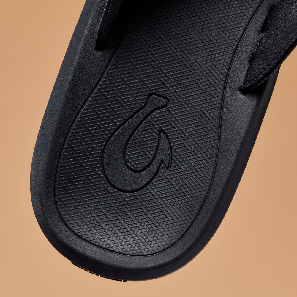 Ki‘i Men’s Water Ready Beach Sandals - Lava Rock / Bold Blue | OluKai Men