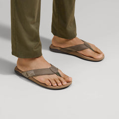 Tuahine Men's Waterproof Leather Beach Sandals - Hunter | OluKai Men
