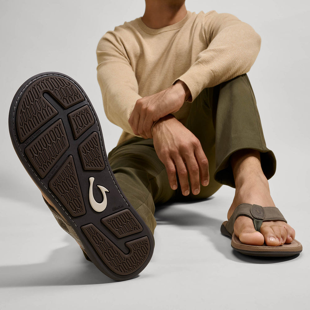 Tuahine Men's Waterproof Leather Beach Sandals - Hunter | OluKai Men