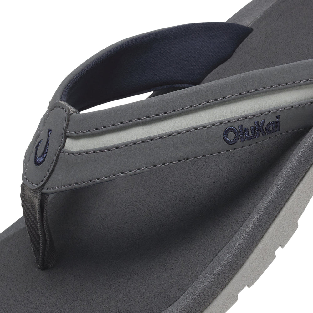 ʻOhana Palua - Cloud Grey / Rock | OluKai Men