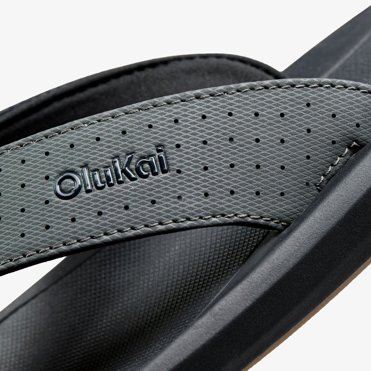 Ki‘i Men’s Water Ready Beach Sandals - Rock / Lava Rock | OluKai Men