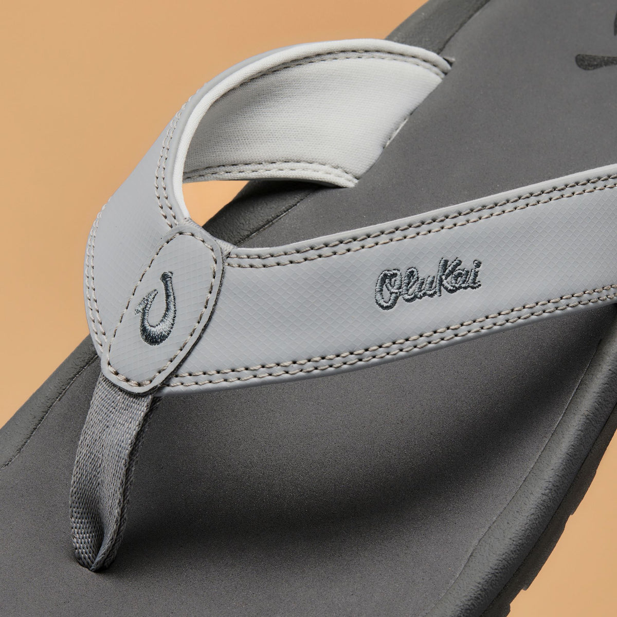 ‘Ohana Men's Best Selling Beach Sandals - Ash / Rock | OluKai Men