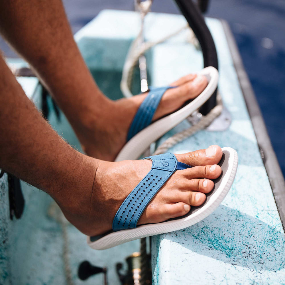 Ulele Men's Beach Sandals - Slate Blue / Charcoal | OluKai Men