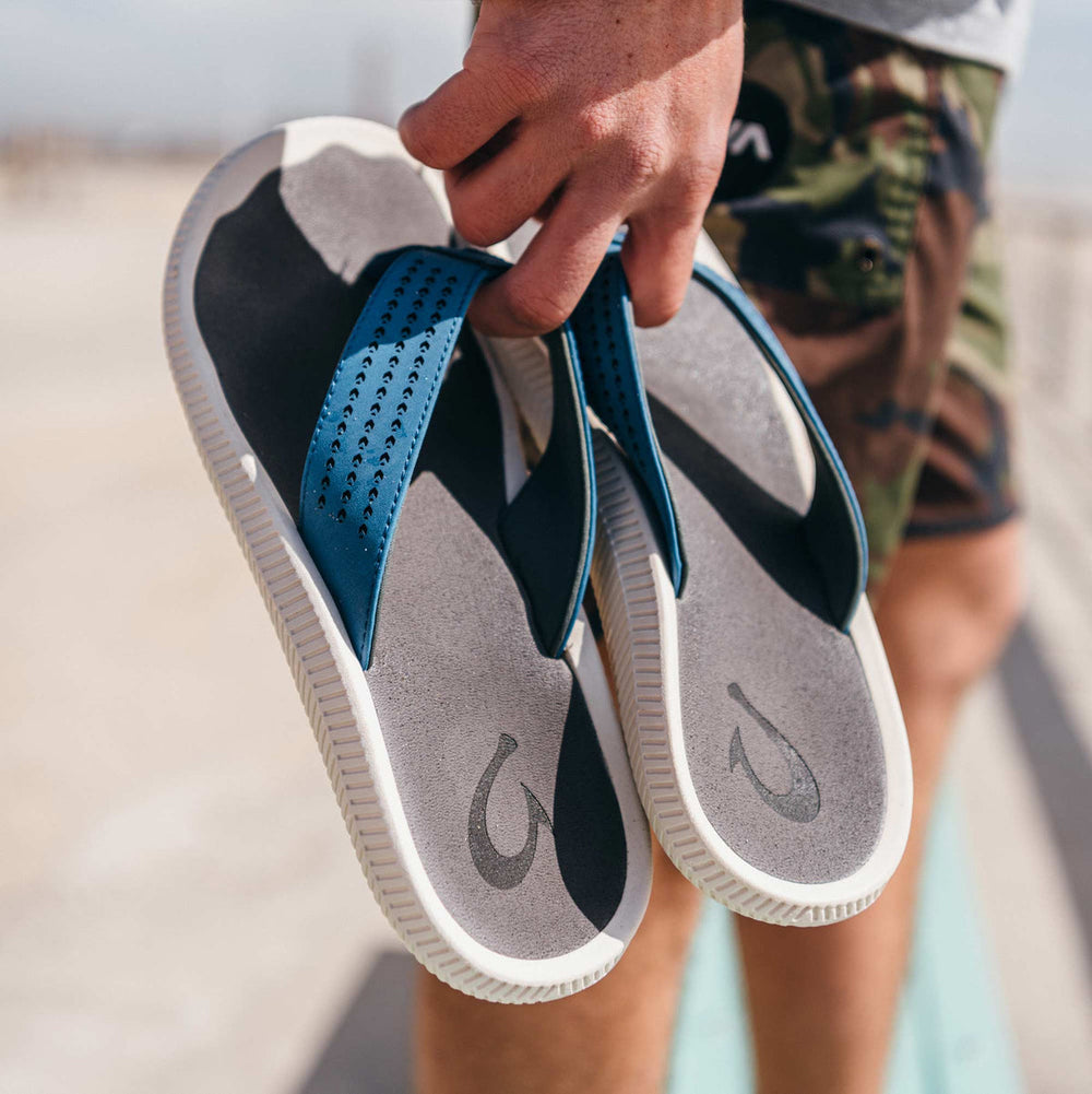 Ulele Men's Beach Sandals - Slate Blue / Charcoal | OluKai Men