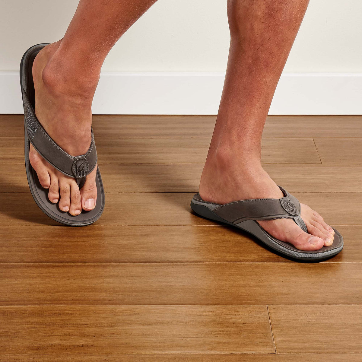 Tuahine Men's Waterproof Leather Beach Sandals - Lagoon | OluKai Men