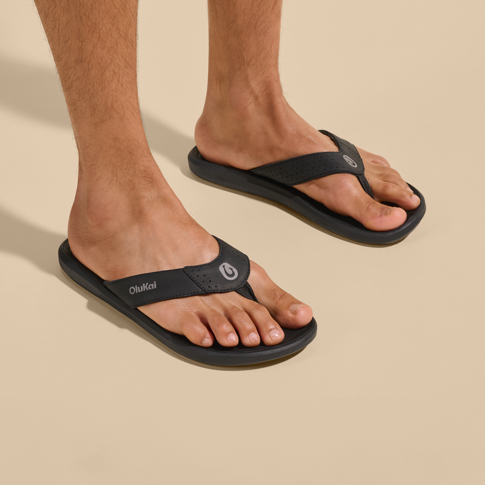 Pili Men’s Waterproof Leather Sandals - Lava Rock | OluKai Men