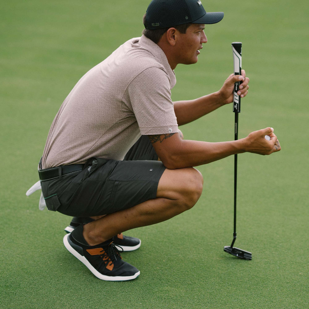 Manele Men’s Breathable Golf Shoes - Black / Dark Shadow | OluKai Men