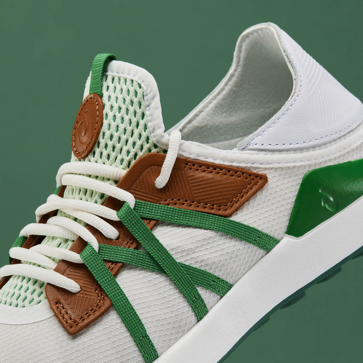 Manele Men’s Breathable Golf Shoes - White / Bamboo | OluKai Men