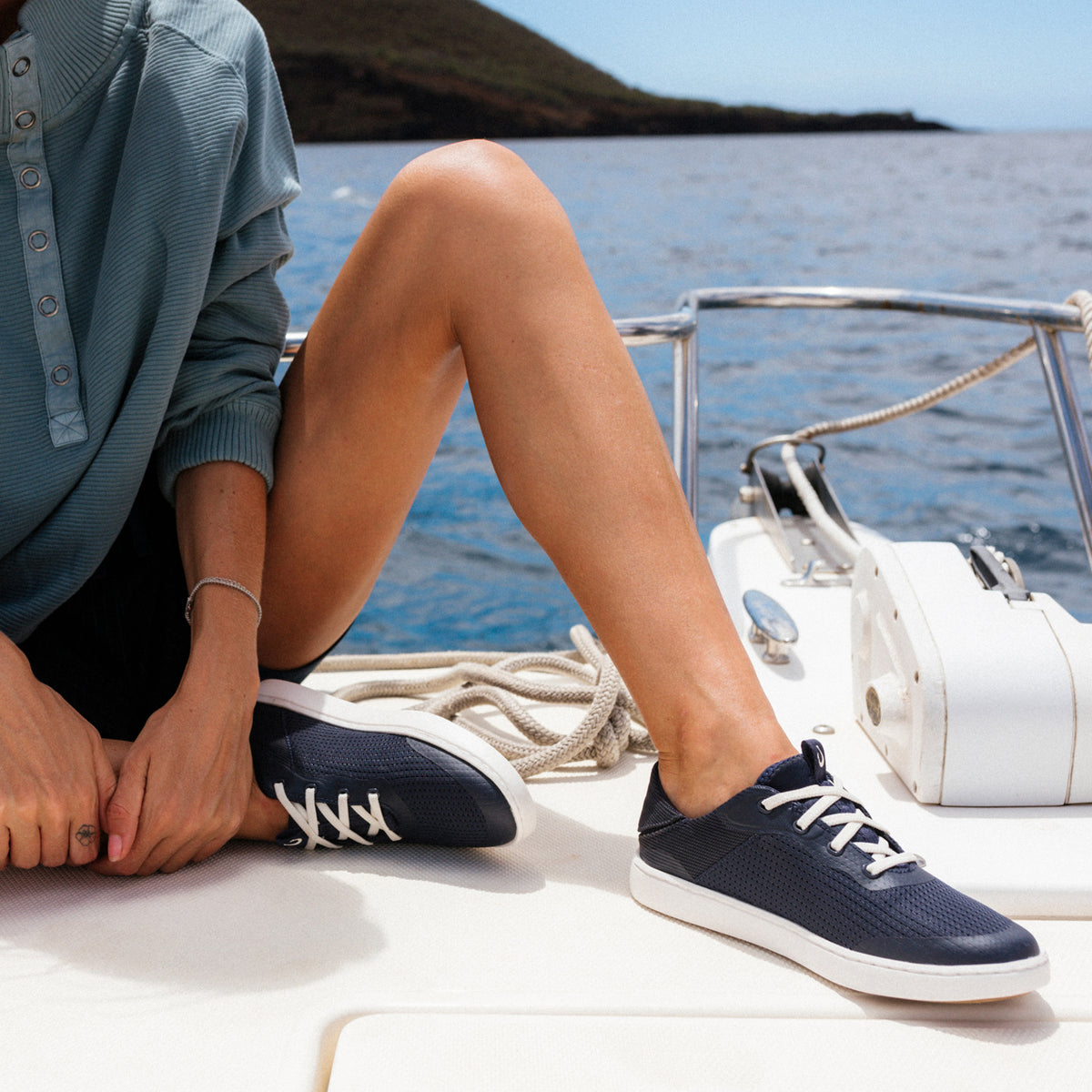 Kahakai - Trench Blue / Trench Blue | OluKai Women