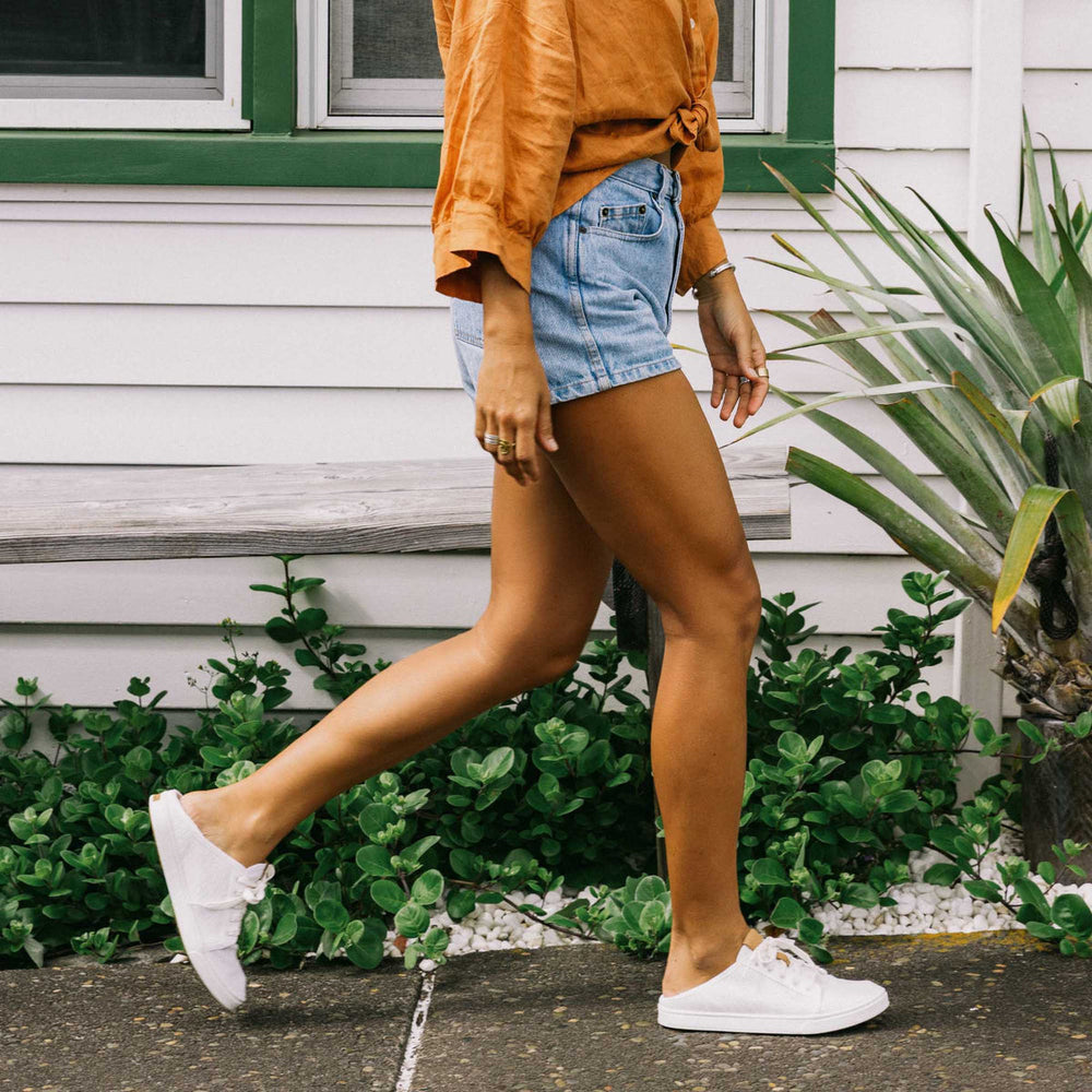 Pehuea Lī Women's Sneakers - White | OluKai Women