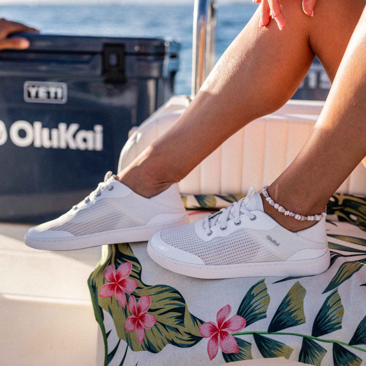 Kahakai - Bright White / Bright White | OluKai Women