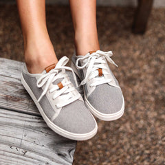 Pehuea Lī Women's Lightweight Sneakers - Tapa | OluKai Women