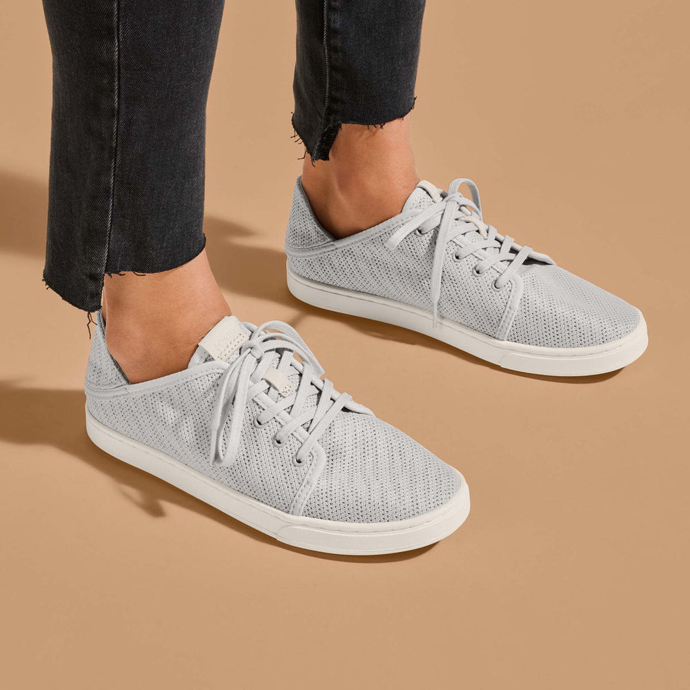 OluKai Pehuea Lī Women's Sneakers - Mist Grey | OluKai Women