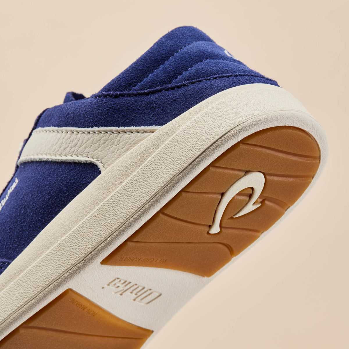 Hā‘upu Women’s Leather Sneakers - Navy / Off White | OluKai Women