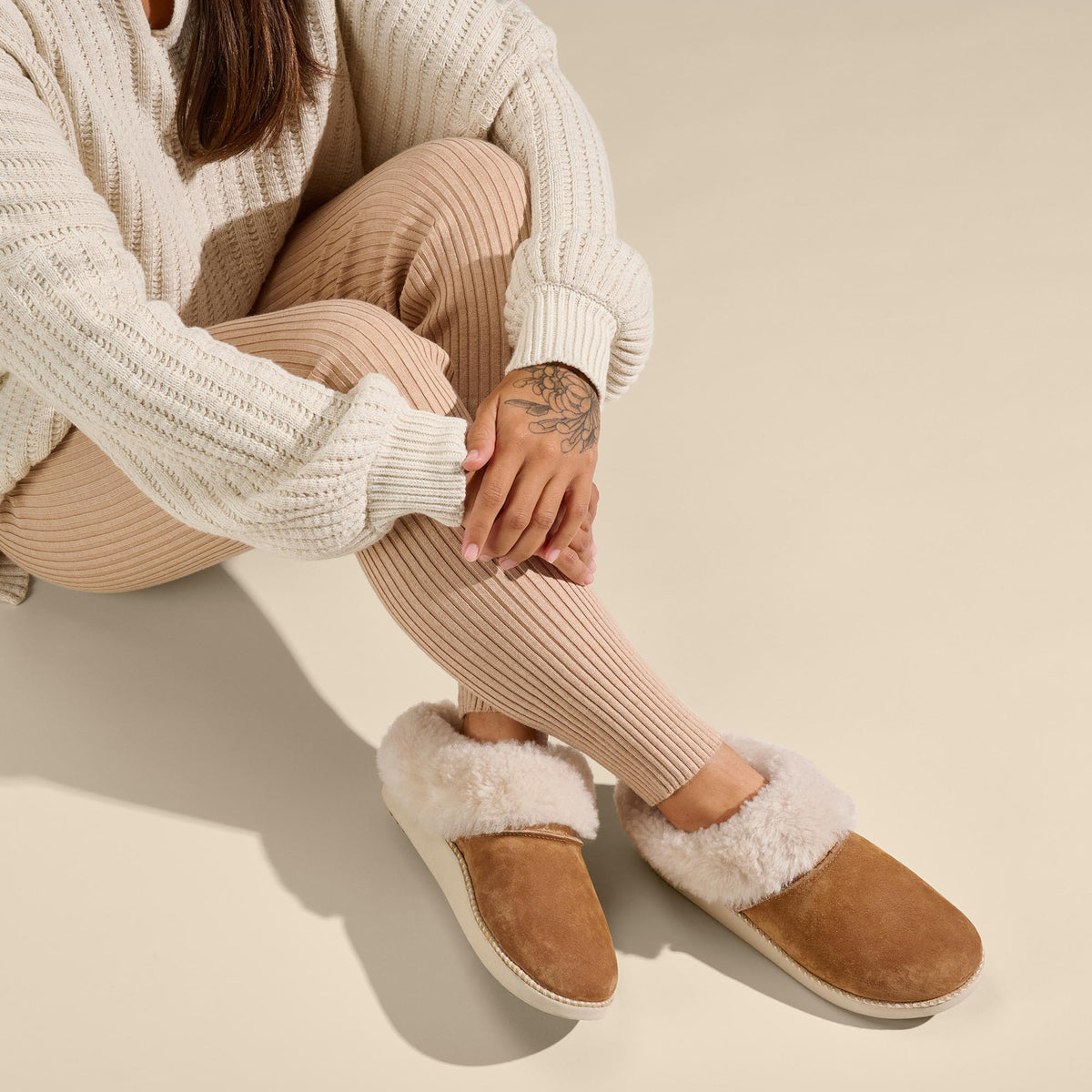 Ku‘i Women‘s Slip-On Slippers - Tan / Bone | OluKai Women