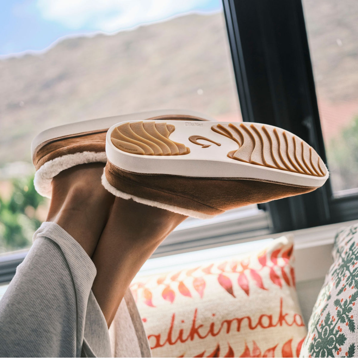 Mani - Tan / Golden Sand | OluKai Women