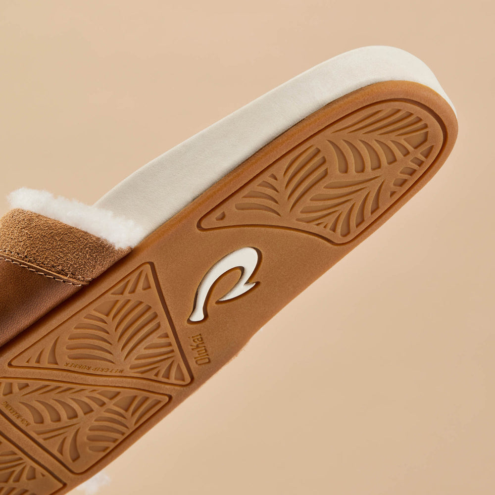 Hō‘ala Slide Women’s Slide Slipper Sandals - Tan / Puka | OluKai Women