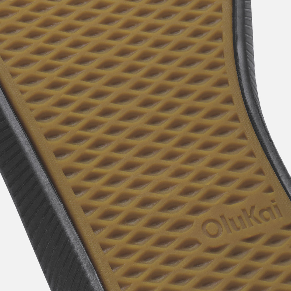 Ulele - Black / Black | OluKai Women