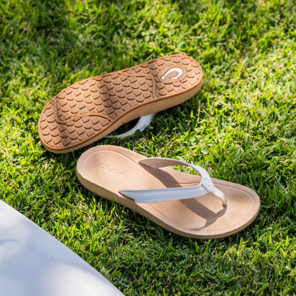 Southshore - Bright White / Warm Sand | OluKai Women