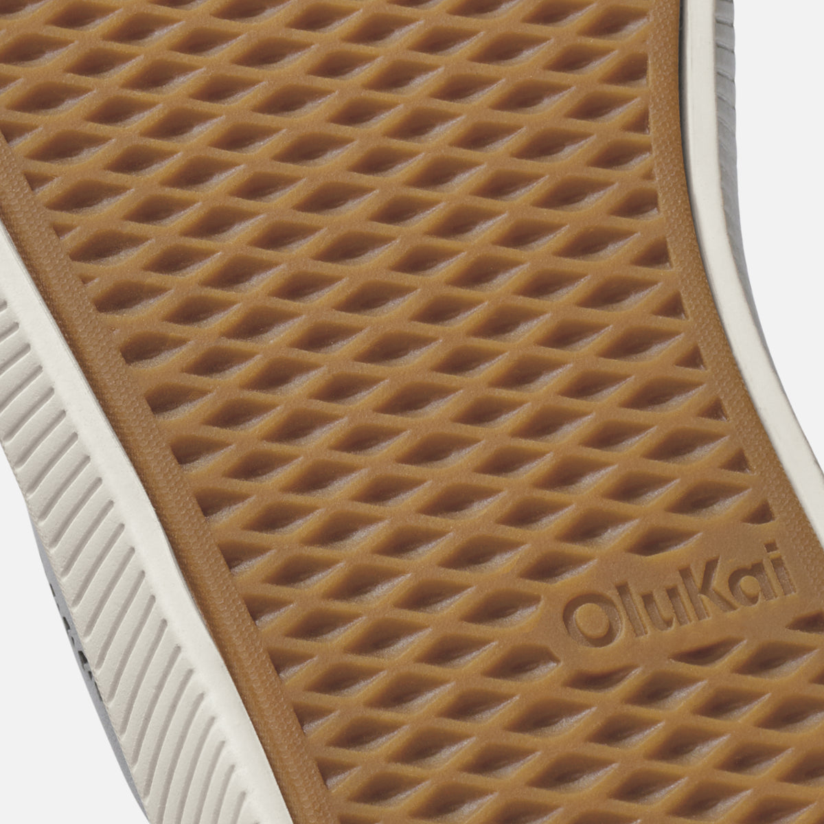 Ulele - Ash / Ash | OluKai Women