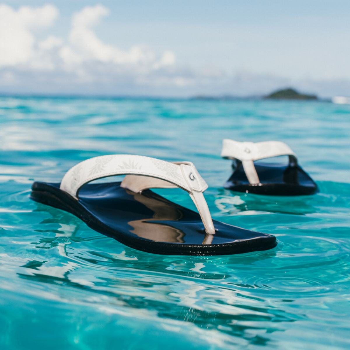 ‘Ohana Women's Beach Sandals - Bright White / Hua | OluKai Women