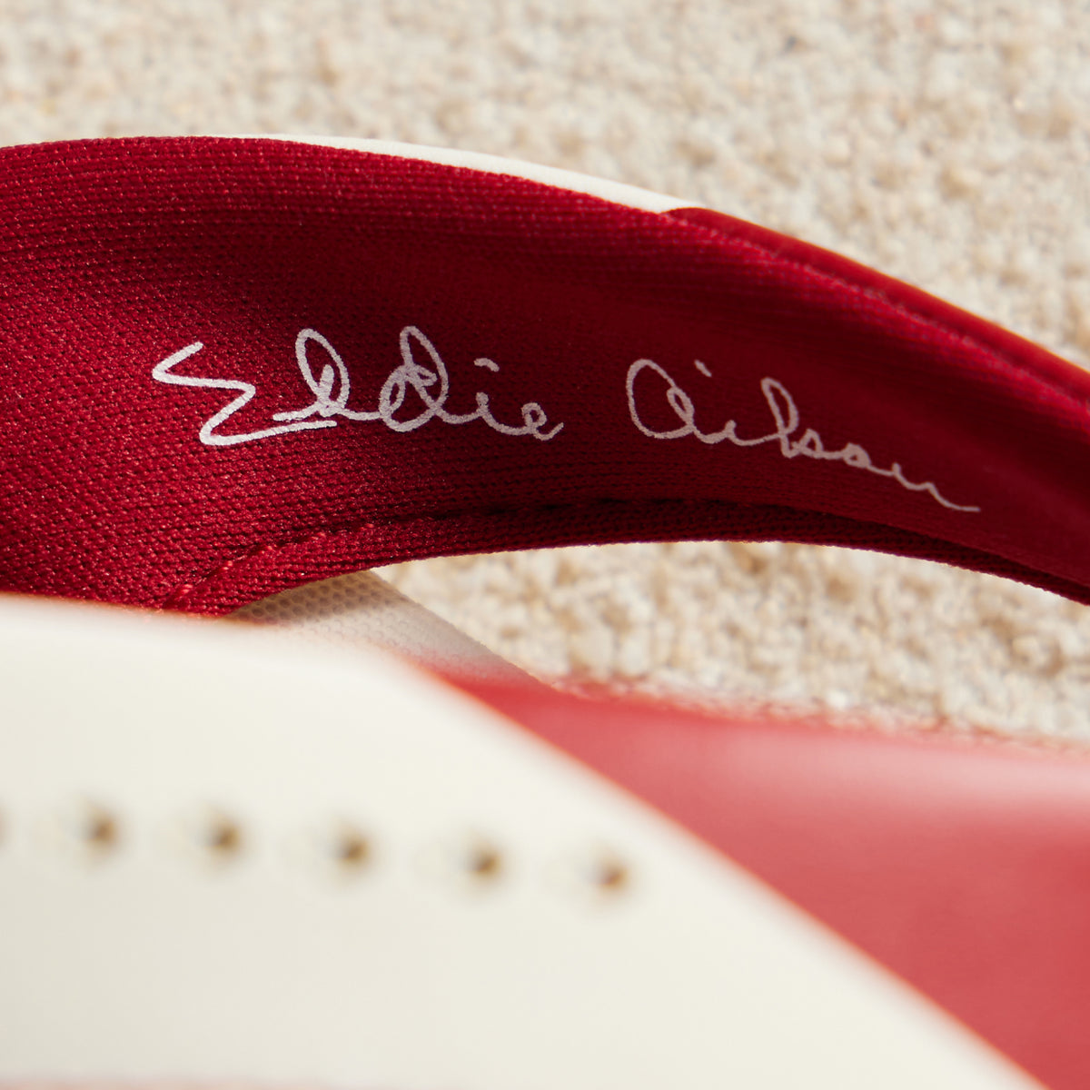 Ulele - Off White / Deep Red | OluKai Women