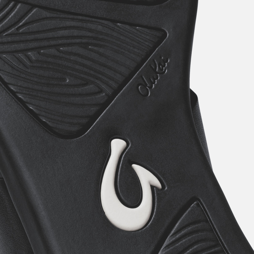 Hoʻopio Mele - Black / Black | OluKai Women