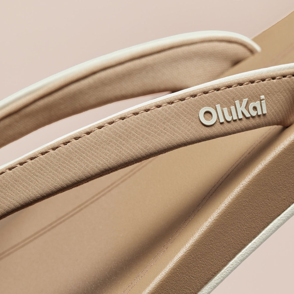 ‘Uiki Women’s Everyday Beach Sandals - Warm Sand | OluKai Women