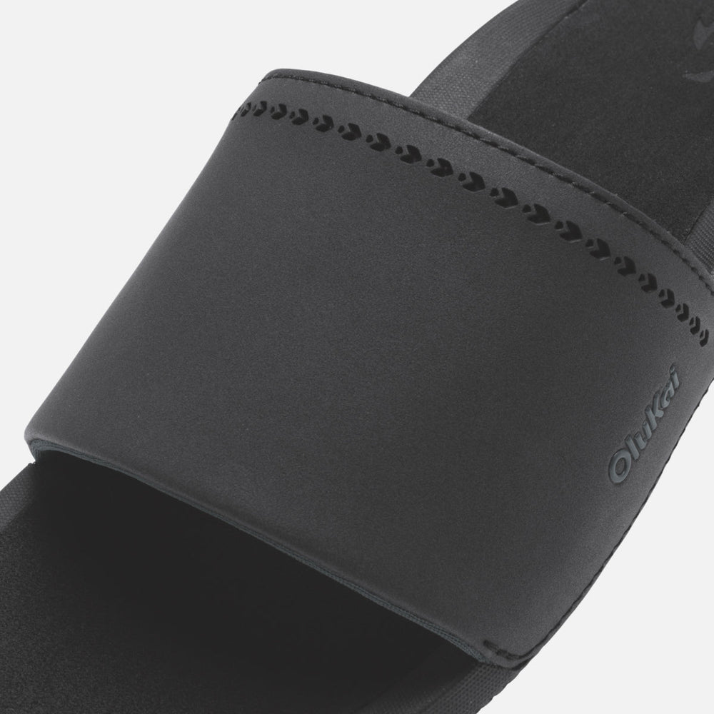 Ulele Slide - Black / Black | OluKai Women