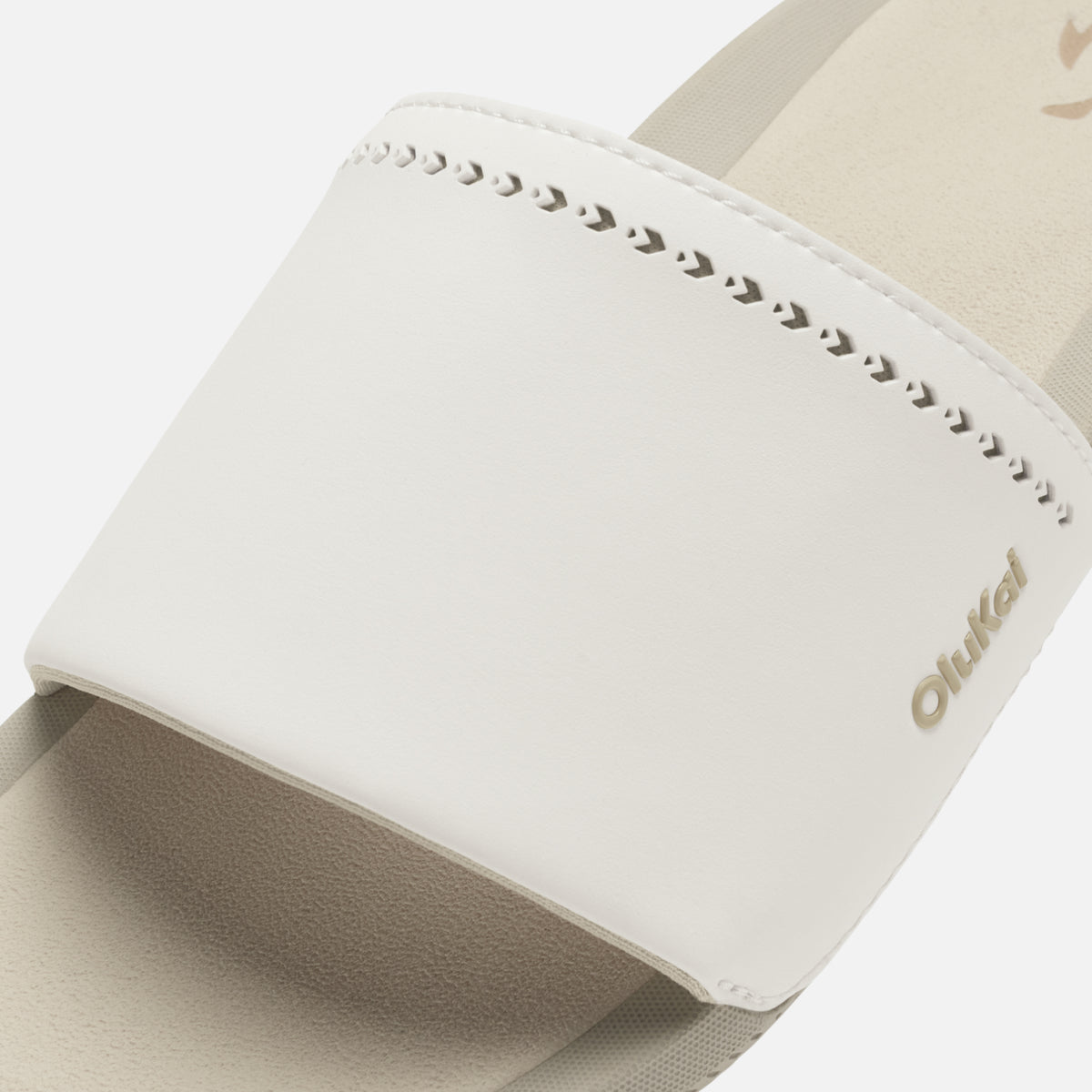 Ulele Slide - Bright White / Tapa | OluKai Women