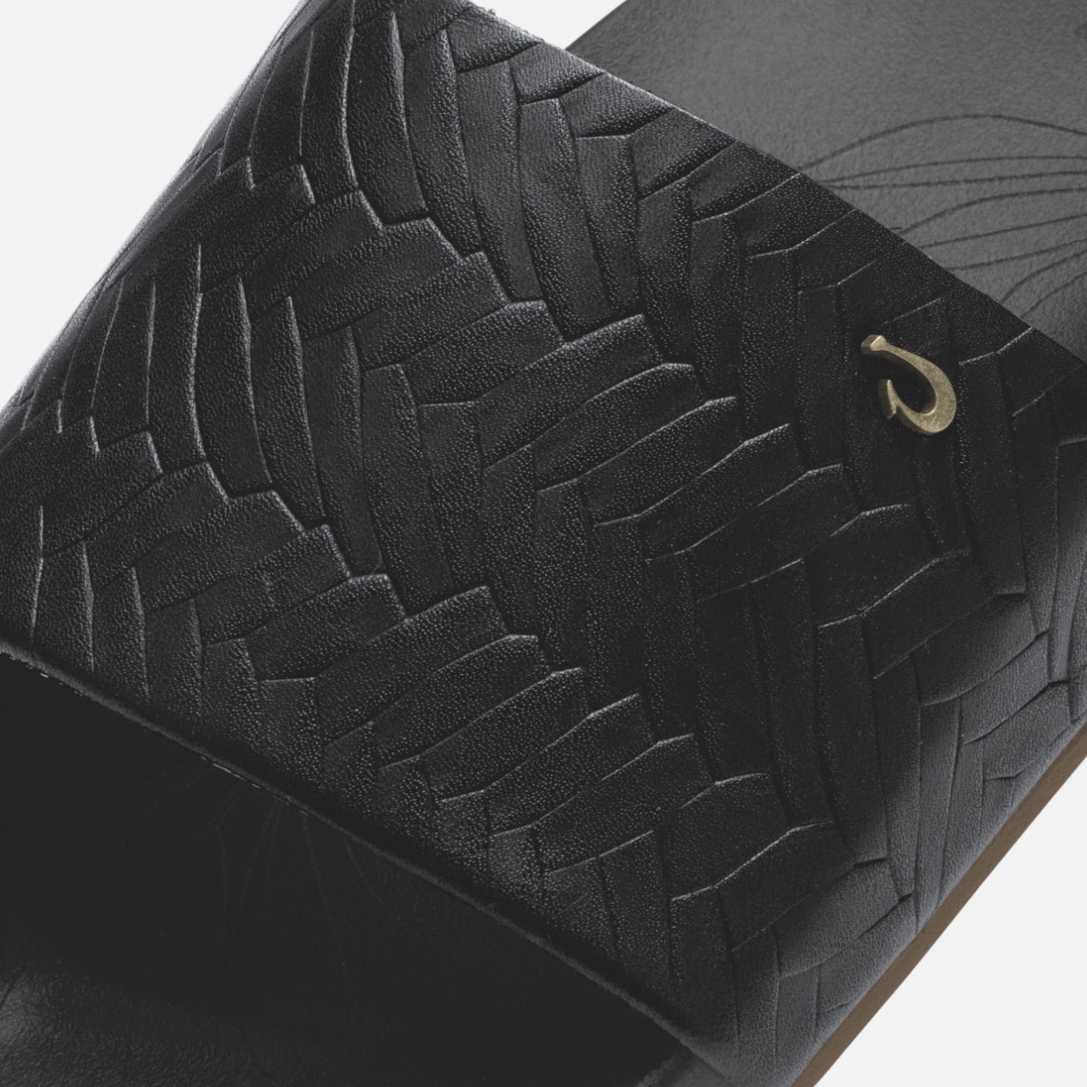 Kipeʻa Pono - Black / Weave | OluKai Women