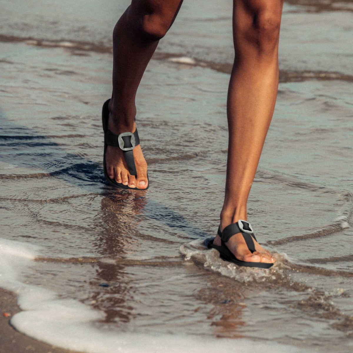 La‘i T-Bar Women’s Strappy Sandals - Lava Rock | OluKai Women