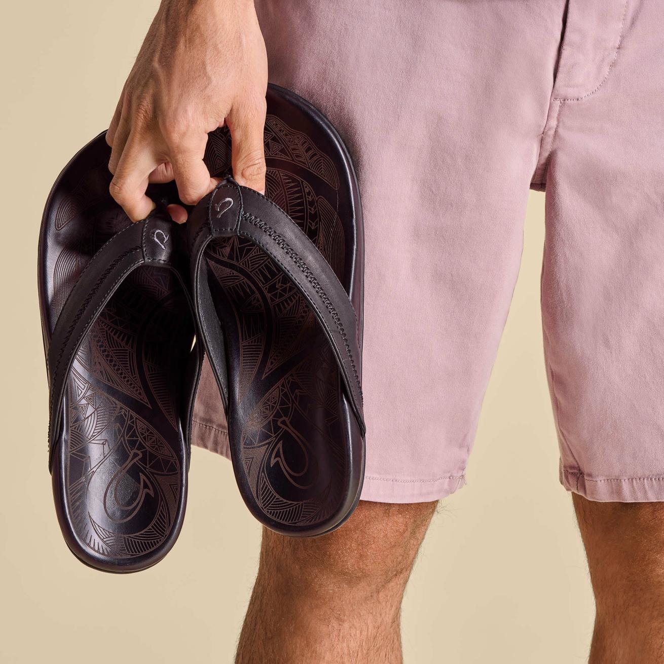 Olukai Hiapo - Lava Rock Leather Beach Sandals | Men Leather