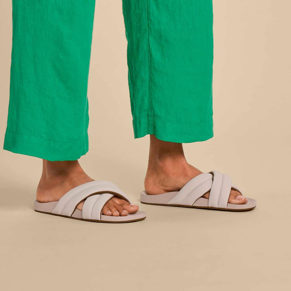 Olukai Hila Beach Slide Sandals - Cloudy | Women Water-Friendly
